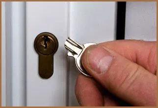 City Locksmith Shop San Diego, CA 619-824-3413 - 5-broken-key